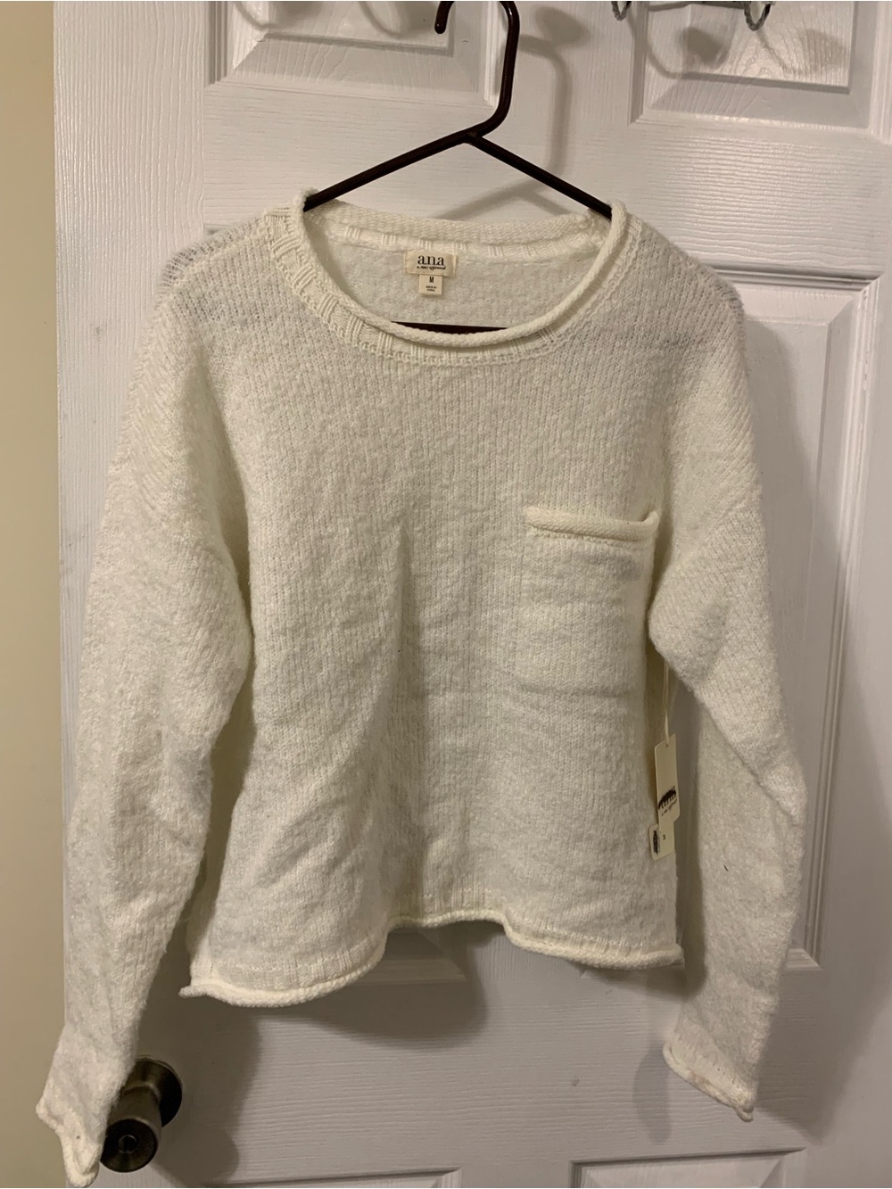 a.n.a. NWT’s size medium pullover sweater